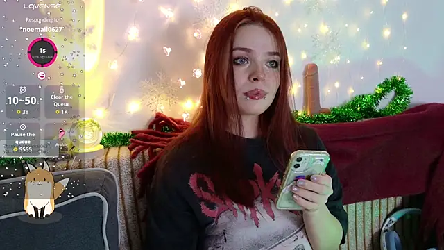 ValBae online show from December 13, 2025, 9:42 pm