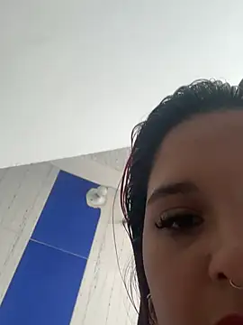 Snapshot of victoria18x chatting on December 28, 2024, 3:37 pm victoria18x online show from December 28, 2024, 3:37 pm