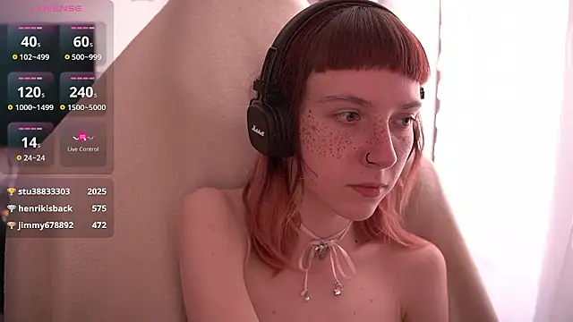 Snapshot of juliapie chatting on December 2, 2024, 7:36 am juliapie online show from December 2, 2024, 7:36 am