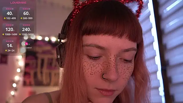 Snapshot of juliapie chatting on December 25, 2024, 7:35 am juliapie online show from December 25, 2024, 7:35 am