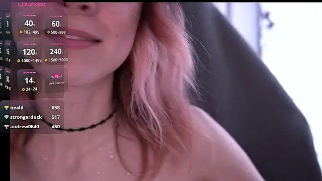 Snapshot of juliapie chatting on March 14, 2025, 9:24 am juliapie online show from March 14, 2025, 9:24 am