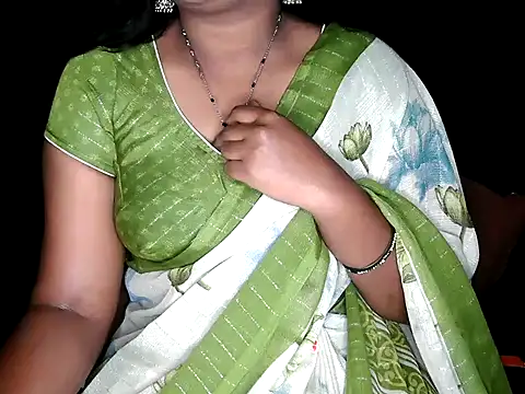 Snapshot of shila20 chatting on December 21, 2025, 4:25 pm shila20 online show from December 21, 2025, 4:25 pm