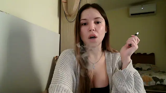 Snapshot of Sativa017 chatting on January 4, 2025, 1:10 pm Sativa017 online show from January 4, 2025, 1:10 pm