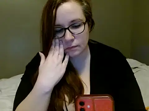 KayleeHollyxxx online show from February 1, 2025, 9:00 am