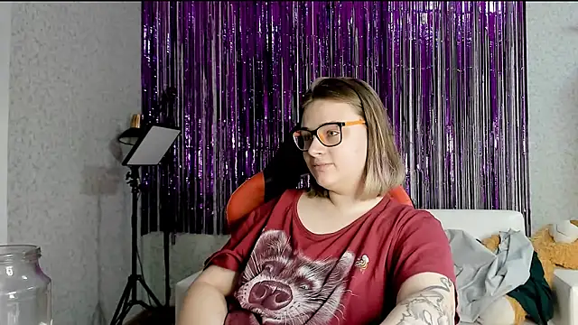 Snapshot of Seductive_She_Wolf chatting on March 20, 2025, 3:23 am Seductive She Wolf online show from March 20, 2025, 3:23 am