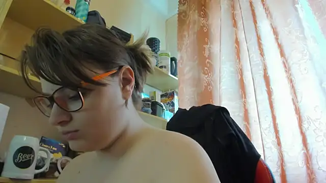 Seductive She Wolf online show from April 23, 2026, 8:35 am