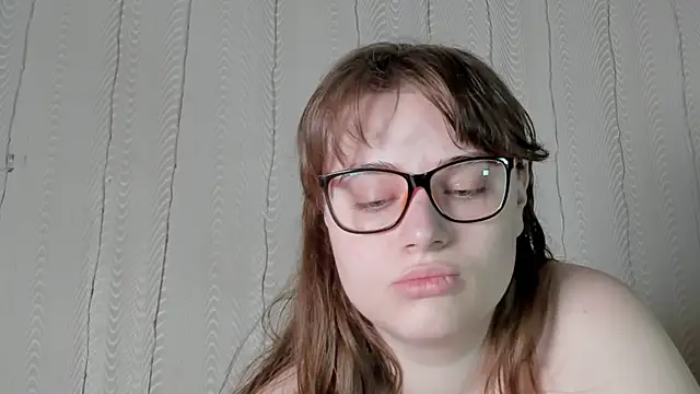 Snapshot of Seductive_She_Wolf chatting on May 14, 2026, 3:46 am Seductive She Wolf online show from May 14, 2026, 3:46 am