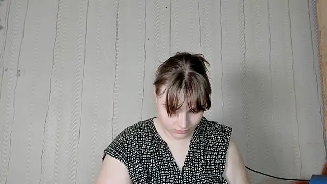 Snapshot of Seductive_She_Wolf chatting on May 15, 2026, 10:44 am Seductive She Wolf online show from May 15, 2026, 10:44 am