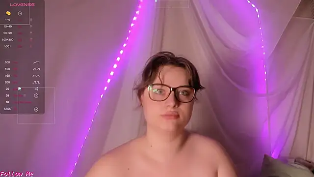 Snapshot of Seductive_She_Wolf chatting on June 29, 2026, 6:41 pm Seductive She Wolf online show from June 29, 2026, 6:41 pm