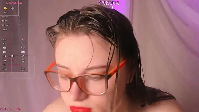 Snapshot of Seductive_She_Wolf chatting on June 30, 2026, 2:40 pm Seductive She Wolf online show from June 30, 2026, 2:40 pm