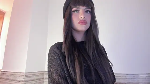 Snapshot of Sophia_Cambpell chatting on June 2, 2026, 9:17 pm Sophia Cambpell online show from June 2, 2026, 9:17 pm