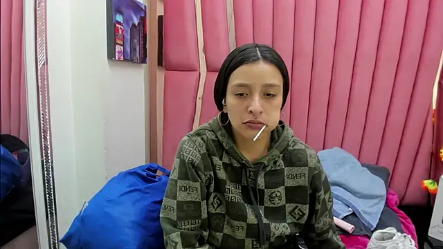 Snapshot of Sarah_Hornny chatting on February 21, 2026, 3:51 am Sarah Hornny online show from February 21, 2026, 3:51 am