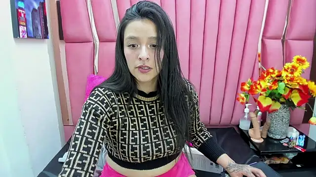 Snapshot of Sarah_Hornny chatting on March 1, 2026, 4:25 am Sarah Hornny online show from March 1, 2026, 4:25 am