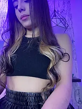 AbyThompson online show from March 18, 2025, 12:16 am