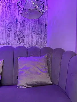 AbyThompson online show from January 11, 2026, 1:38 pm