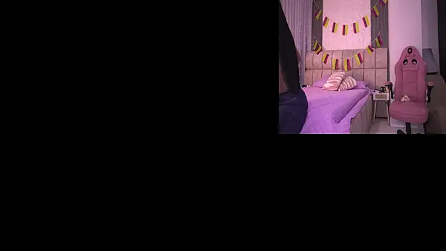 Snapshot of Godess_Scarlett77 chatting on June 19, 2026, 3:11 am Godess Scarlett77 online show from June 19, 2026, 3:11 am
