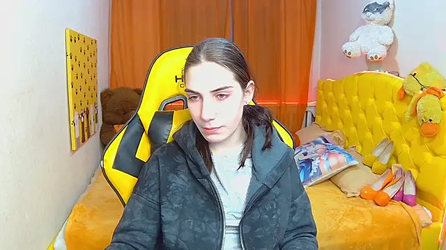 Snapshot of NikaStark_ chatting on February 11, 2025, 1:41 am NikaStark online show from February 11, 2025, 1:41 am