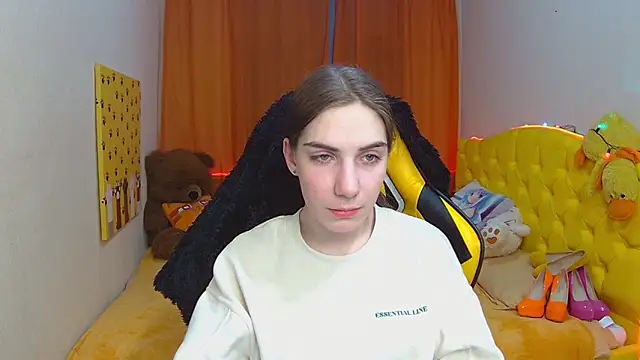 Snapshot of NikaStark_ chatting on February 18, 2025, 10:36 pm NikaStark online show from February 18, 2025, 10:36 pm