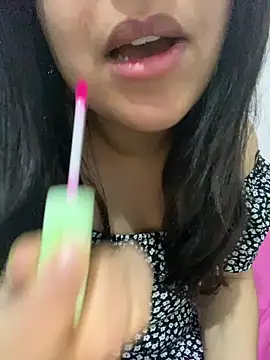 Snapshot of yassminsexy22 chatting on January 7, 2025, 3:44 pm yassminsexy22 online show from January 7, 2025, 3:44 pm