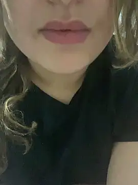 Snapshot of yassminsexy22 chatting on March 4, 2026, 8:04 pm yassminsexy22 online show from March 4, 2026, 8:04 pm