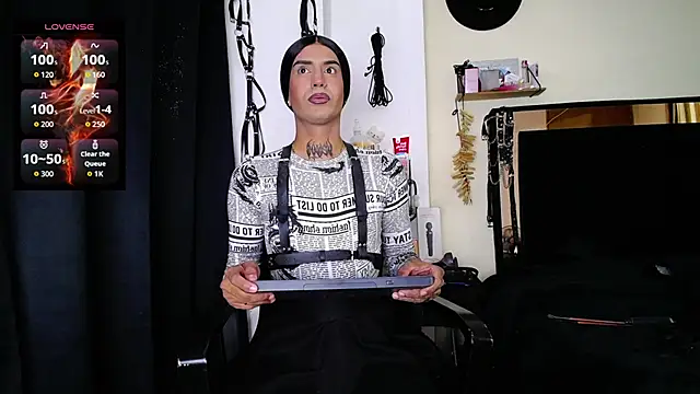 Snapshot of akinoro_ chatting on February 21, 2026, 4:52 pm akinoro online show from February 21, 2026, 4:52 pm