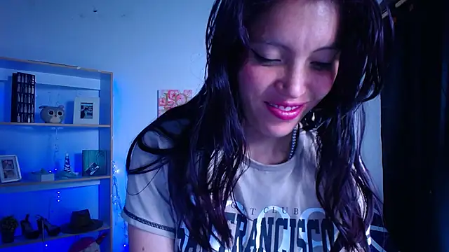 Snapshot of Sian__1 chatting on December 11, 2024, 3:37 pm Sian 1 online show from December 11, 2024, 3:37 pm