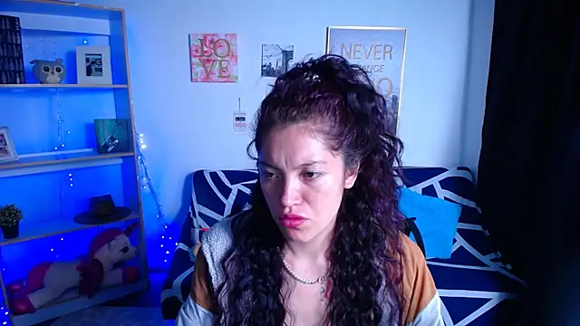 Snapshot of Sian__1 chatting on December 14, 2024, 12:55 pm Sian 1 online show from December 14, 2024, 12:55 pm