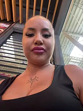 Snapshot of beautydiamond chatting on May 28, 2026, 8:11 am beautydiamond online show from May 28, 2026, 8:11 am