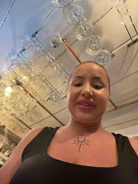 Snapshot of beautydiamond chatting on July 25, 2026, 10:13 am beautydiamond online show from July 25, 2026, 10:13 am