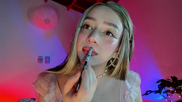 sweeet peach online show from March 17, 2026, 3:22 am