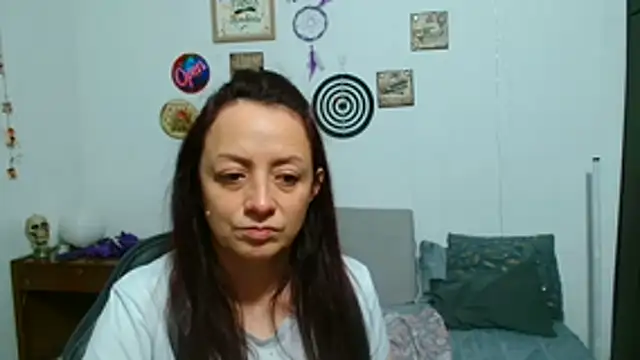 Snapshot of catalinamommyx chatting on June 12, 2026, 1:59 am catalinamommyx online show from June 12, 2026, 1:59 am