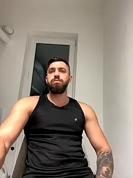 Snapshot of LoveIsBlind_ chatting on December 4, 2024, 2:31 am LoveIsBlind online show from December 4, 2024, 2:31 am