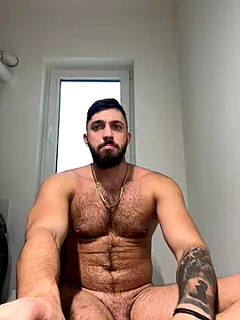 Snapshot of LoveIsBlind_ chatting on December 6, 2024, 7:43 am LoveIsBlind online show from December 6, 2024, 7:43 am