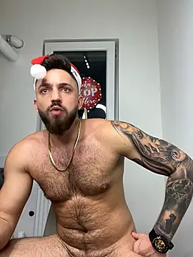 Snapshot of LoveIsBlind_ chatting on December 24, 2024, 10:28 pm LoveIsBlind online show from December 24, 2024, 10:28 pm