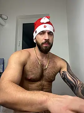 Snapshot of LoveIsBlind_ chatting on December 29, 2024, 9:52 pm LoveIsBlind online show from December 29, 2024, 9:52 pm