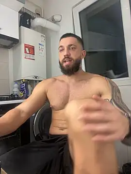 Snapshot of LoveIsBlind_ chatting on October 8, 2025, 2:42 am LoveIsBlind online show from October 8, 2025, 2:42 am