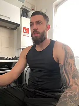 Snapshot of LoveIsBlind_ chatting on October 28, 2025, 9:13 am LoveIsBlind online show from October 28, 2025, 9:13 am