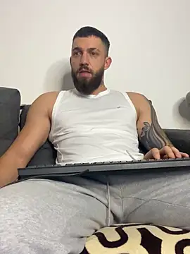 Snapshot of LoveIsBlind_ chatting on November 7, 2025, 8:58 am LoveIsBlind online show from November 7, 2025, 8:58 am