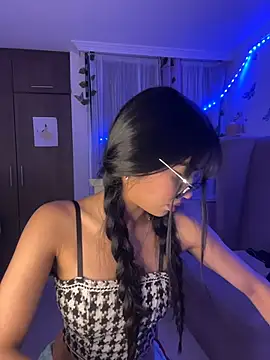 Snapshot of lina_pink chatting on October 9, 2025, 3:15 am lina pink online show from October 9, 2025, 3:15 am