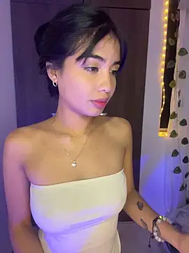 Snapshot of lina_pink chatting on April 3, 2026, 1:58 am lina pink online show from April 3, 2026, 1:58 am