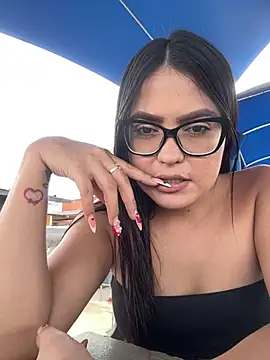 Snapshot of Karla-sexy01 chatting on February 23, 2025, 6:01 pm Karla-sexy01 online show from February 23, 2025, 6:01 pm