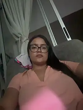 Snapshot of Karla-sexy01 chatting on December 20, 2025, 4:52 am Karla-sexy01 online show from December 20, 2025, 4:52 am