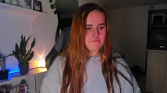 evy orange1 online show from February 20, 2026, 2:41 am