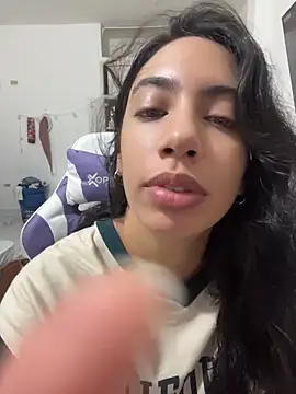 Snapshot of Heratemporal chatting on May 23, 2026, 1:26 pm Heratemporal online show from May 23, 2026, 1:26 pm