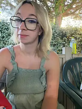 Snapshot of Giuliana_baby chatting on July 9, 2026, 6:17 am Giuliana baby online show from July 9, 2026, 6:17 am
