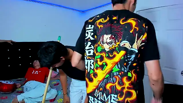 Alexander and Xiao online show from March 5, 2025, 9:59 pm