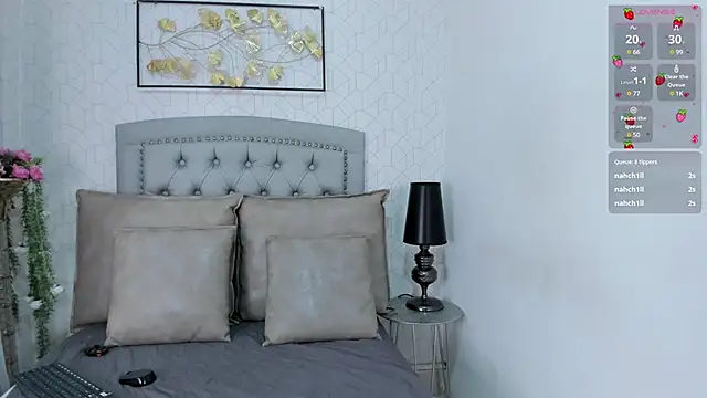 Katalella murillo online show from December 24, 2024, 2:10 am