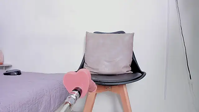 Katalella murillo online show from March 8, 2025, 9:50 am