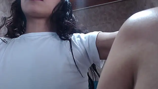 Snapshot of MadelineDoll chatting on March 15, 2025, 4:21 pm MadelineDoll online show from March 15, 2025, 4:21 pm