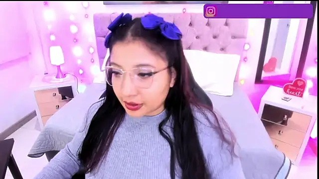 Emma monserrat online show from February 26, 2025, 3:32 am